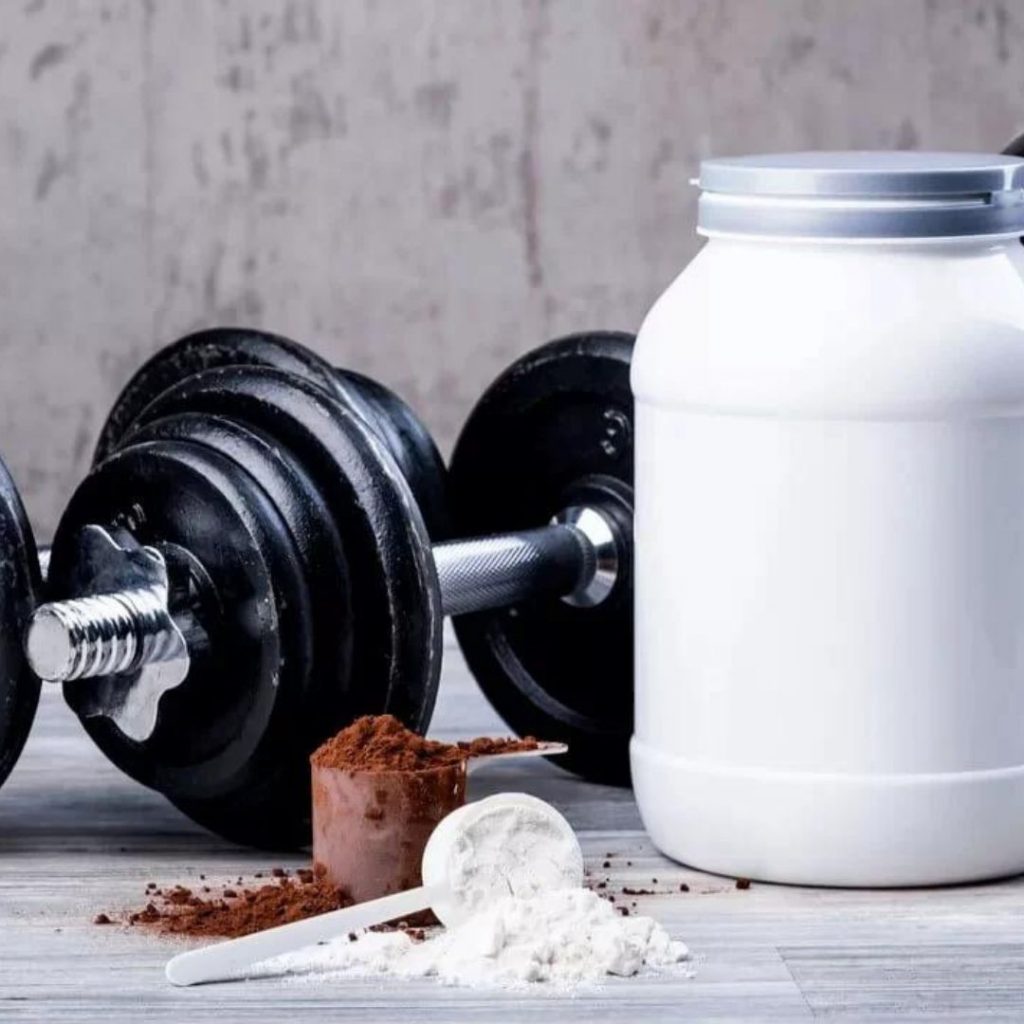 بودرة ما قبل التمرين في ملعقة