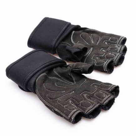 why wear workout gloves