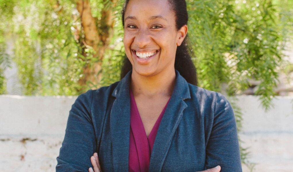 أدوات عملية لمساعدتك على اجتياز الانتقالات بنجاح مع إليزابيث كالاهان ، LCSW